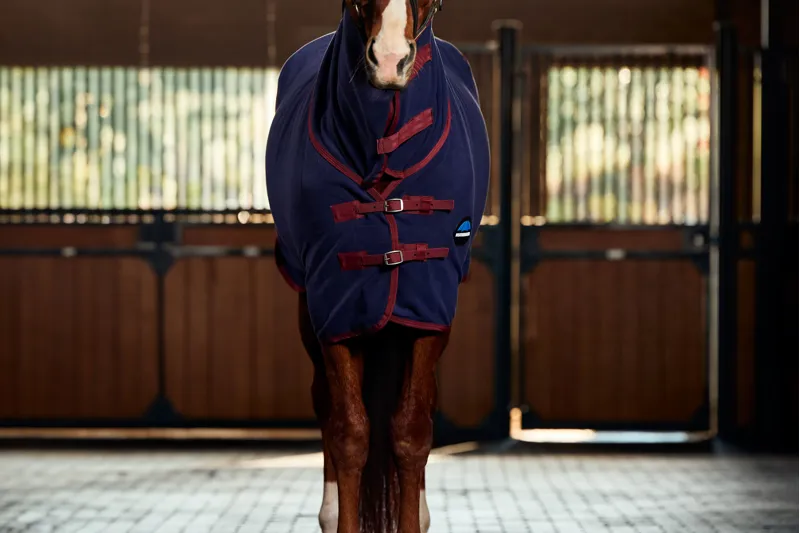 Weatherbeeta Anti-Static Fleece Cooler Combo Neck Navy/Burgundy-1