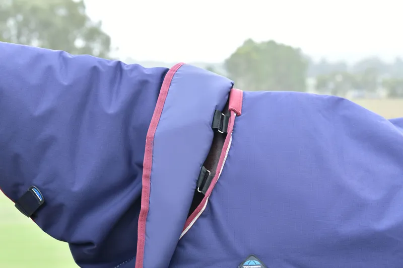 Weatherbeeta ComFiTech Essential Turnout Rug Detach-A-Neck 50g Navy/Burgundy-3