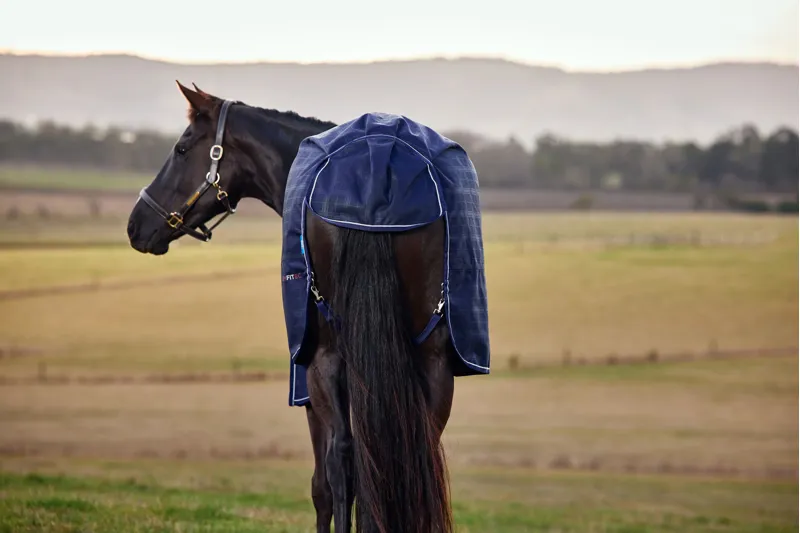 Weatherbeeta ComFiTech Prelim Turnout Rug Standard Neck 220g Navy Embossed Plaid-5