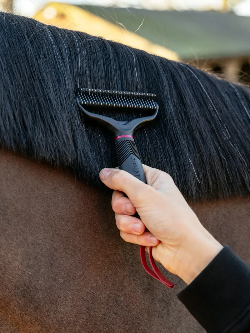 LeMieux Mane Thinning Rake Black-1